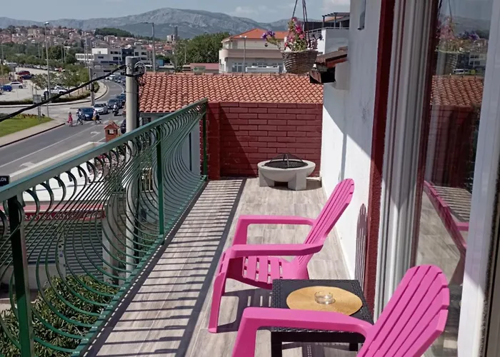 Penthouse With A Great View Appartement Podstrana